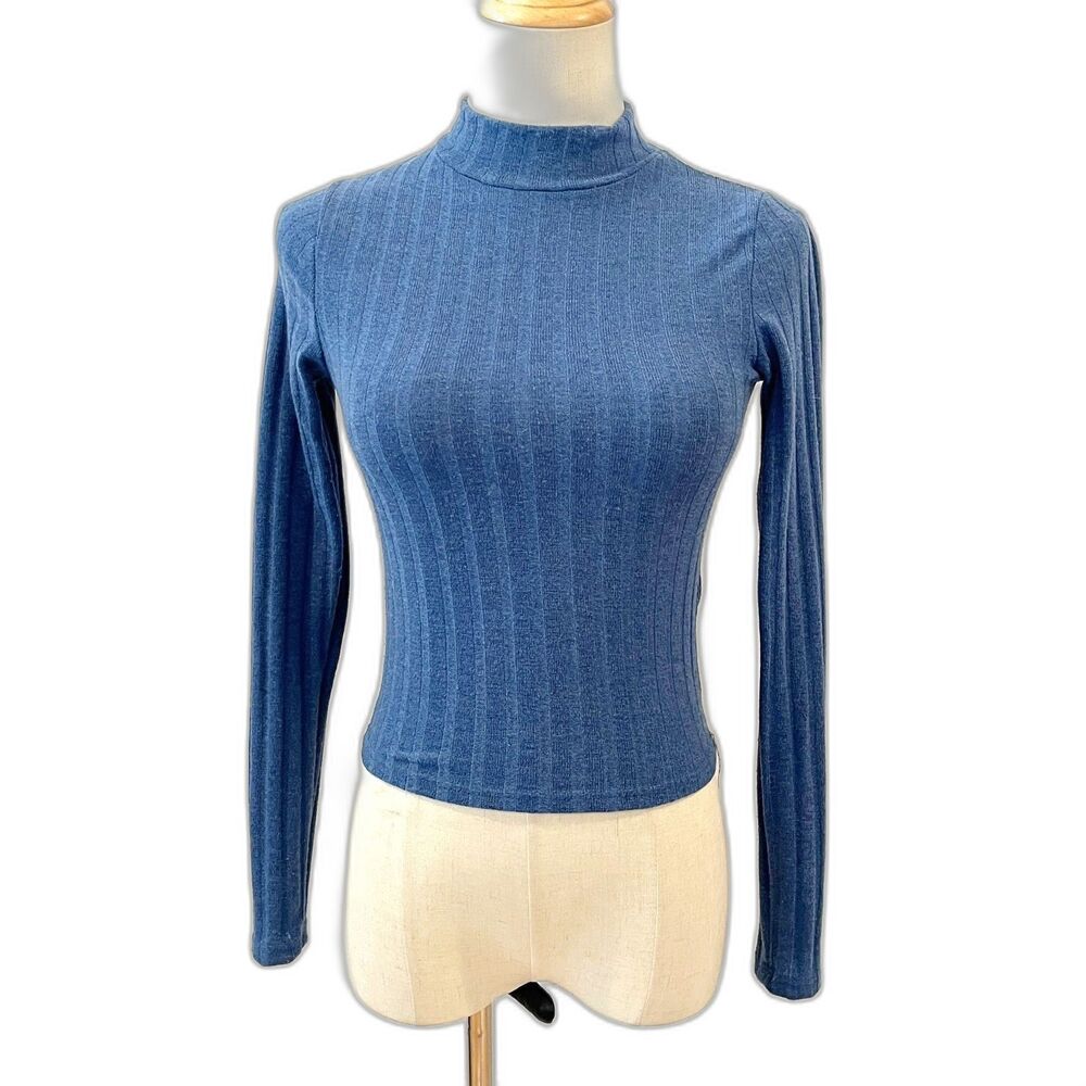 Livi Blue Wide Ribbed Mock Neck Top Long Sleeves XS